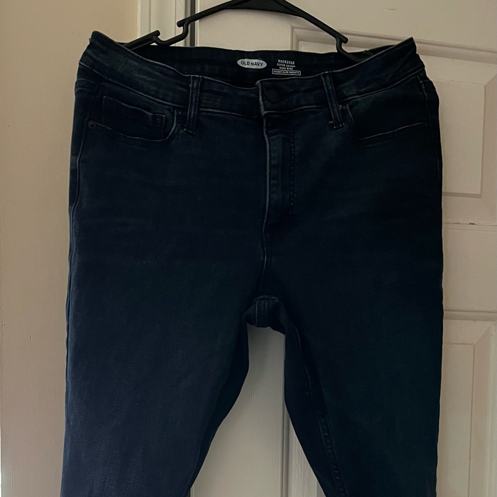 Old Navy Rockstar Super Skinny Jeans.